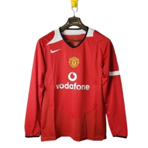 Camisa Retrô Manchester United I 2005 - Masculina Nike - Vermelha com detalhes em preto e branco