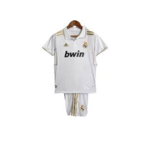 Kit Infantil Real Madrid I Retrô 11/12 - Adidas - Branco com detalhes em dourado