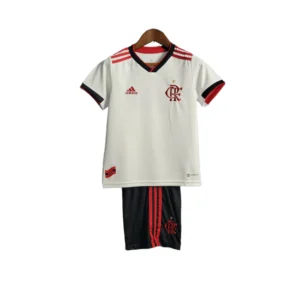 Kit Infantil Flamengo II 22/23 Adidas - Branco com detalhes em vermelho