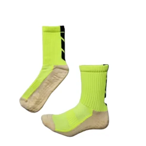 Meias Futebol Antiderrapante Cano Baixo - Verde limão com detalhes em branco e preto