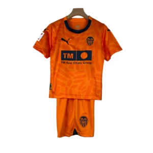 Kit Infantil Valencia III Puma 23/24 - Laranja com detalhes em azul