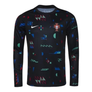 Camisa Seleção Portugal Pré-jogo 24/25 manga longa - Torcedor Nike Masculina - Preta com detalhes em azul e vermelho e verde