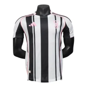 Camisa Juventus I 25/26 - Jogador Adidas Masculina - Preta e branca com detalhes em rosa