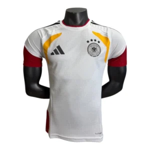 Camisa Seleção Alemanha Treino 26/27 - Jogador Adidas Masculina - Branca com detalhes em amarelo e vermelho